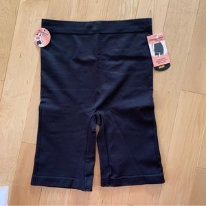 Shapermint Mid-waist shaper bike shorts - Small